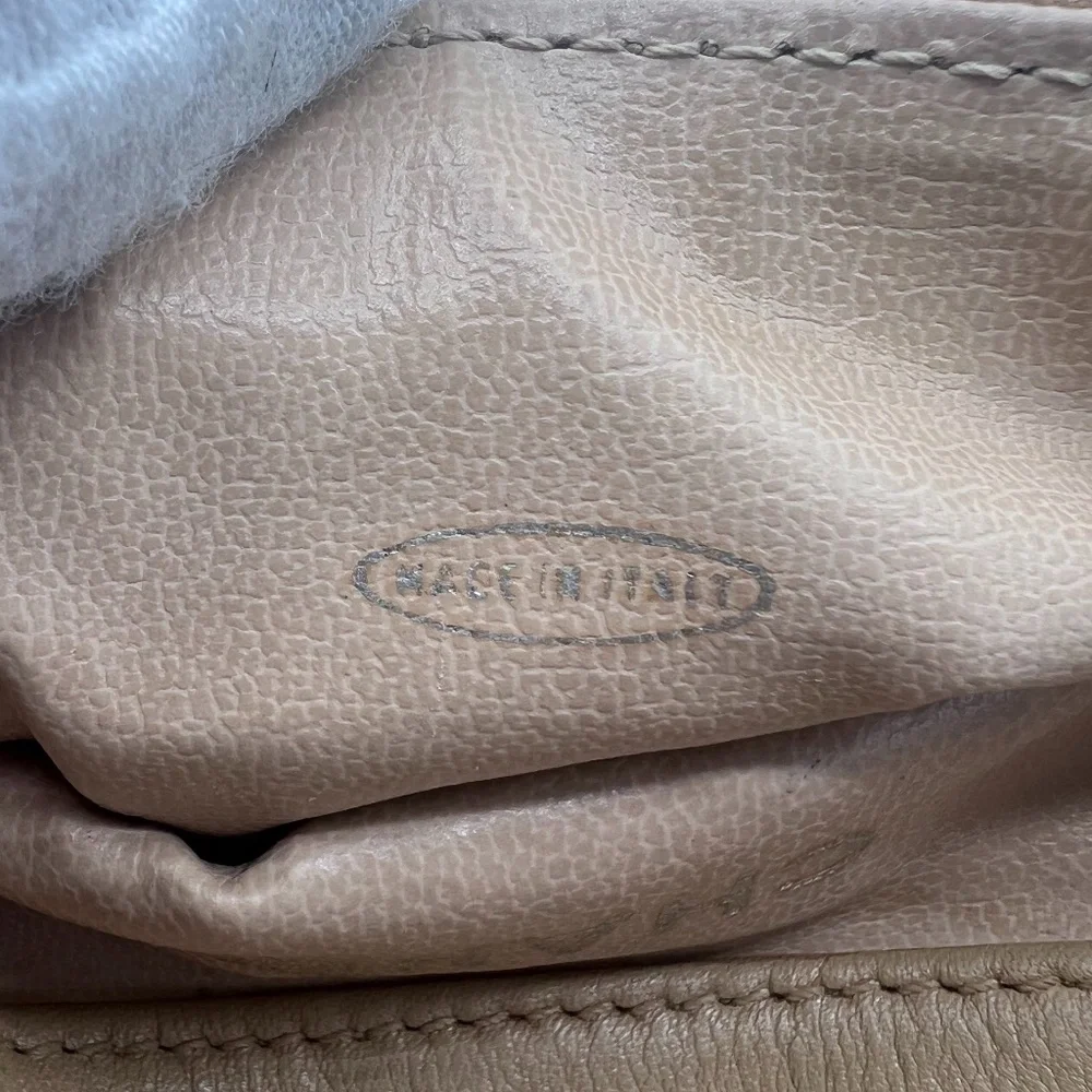 Authentic Chanel Vintage Beige calfskin CC Flap Belt Bag - Picture 6 of 6